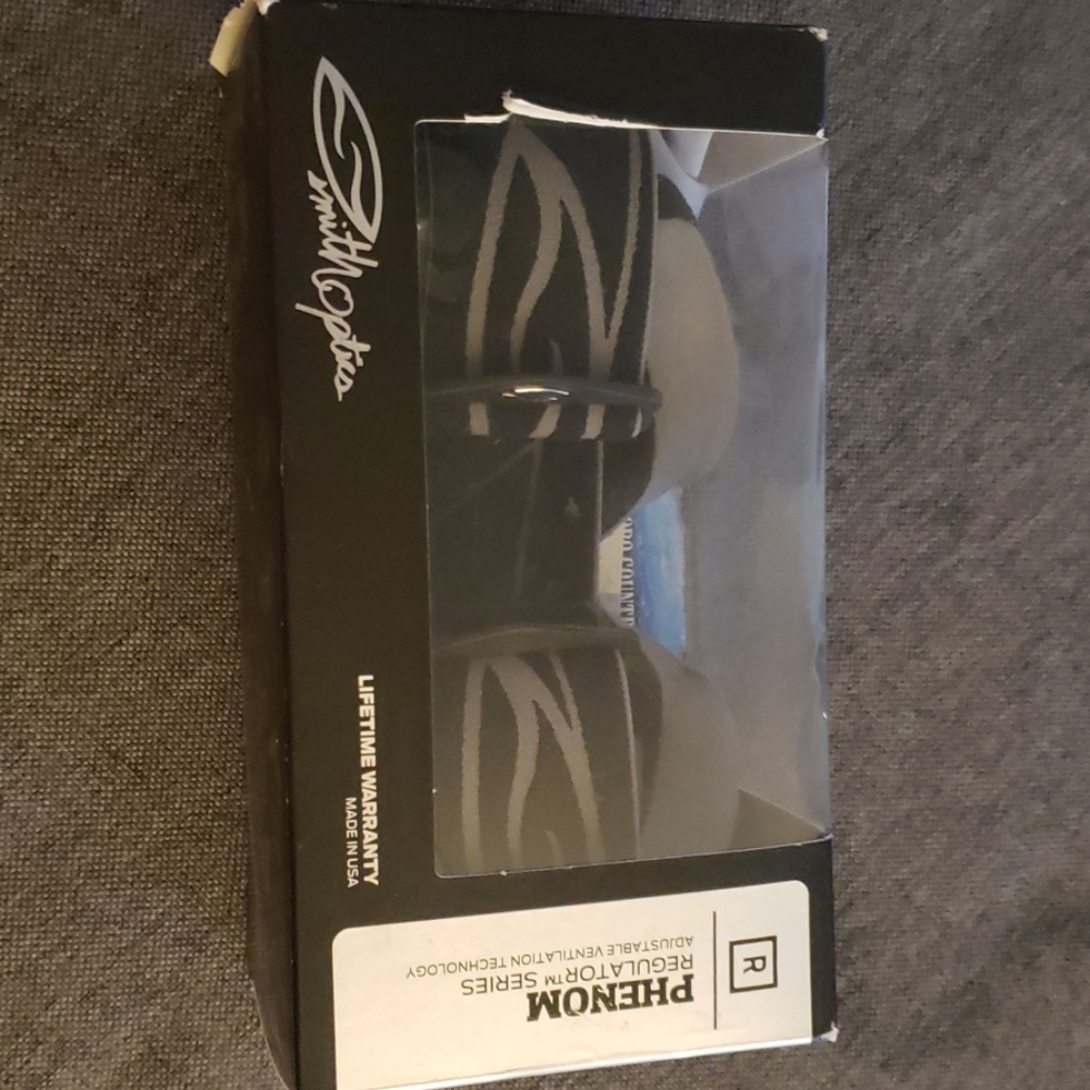 Smith Phenom snow goggles